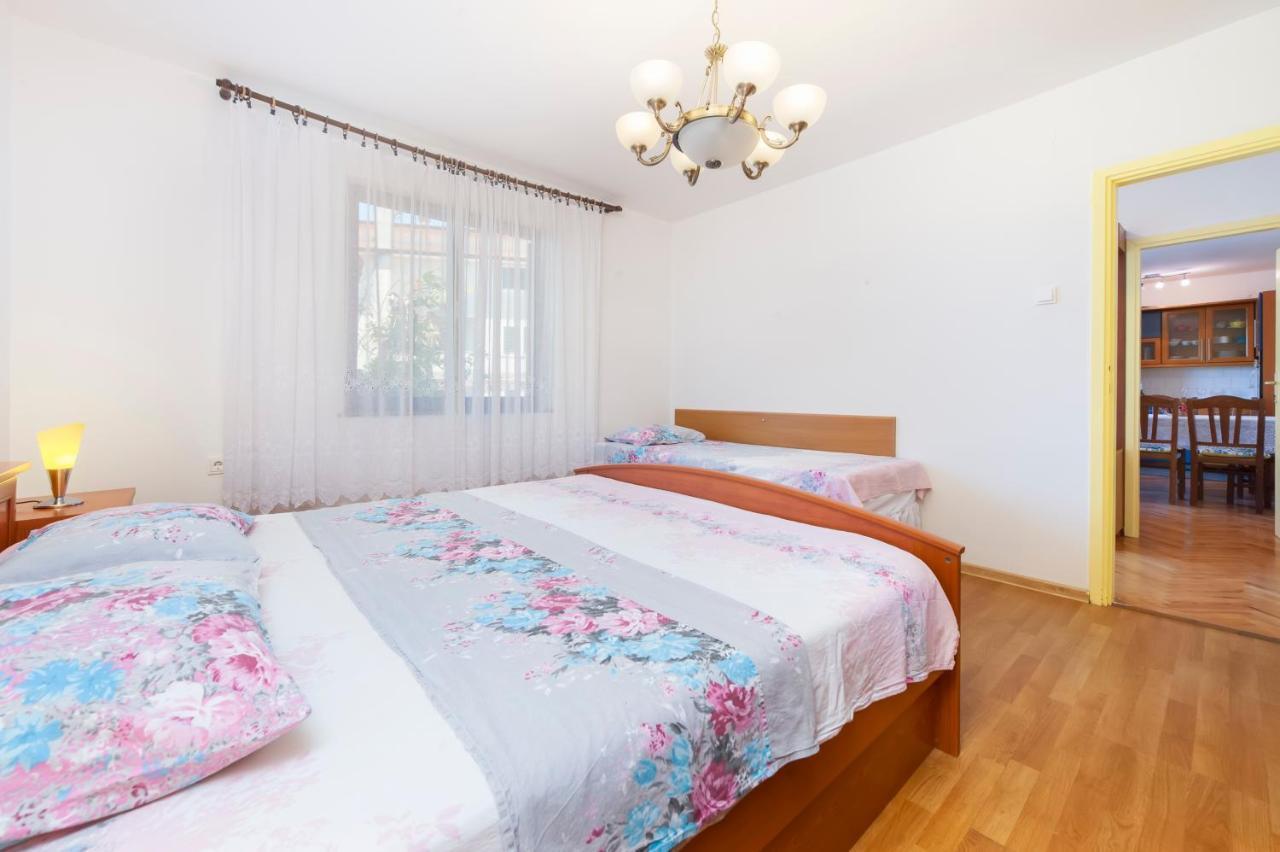 Gostinjska kuća Up To 5 People,near Beach And Centre *